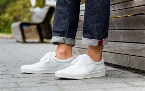 men's smart casual white trainers.